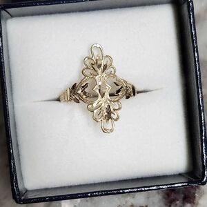 14K Solid Gold Spanish Lace Leaf Filigree Ring Sz 5.75-6 VTG Estate